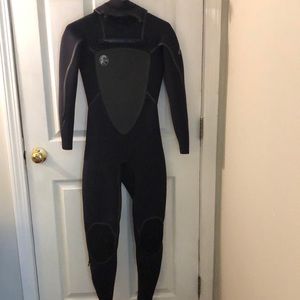 5/4 O’Neill wetsuit